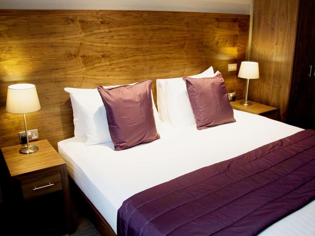 Hotel The White Hart Swindon Exteriér fotografie